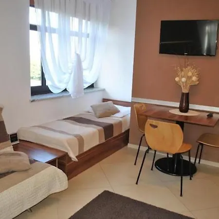 Holiday home In Near Lifts